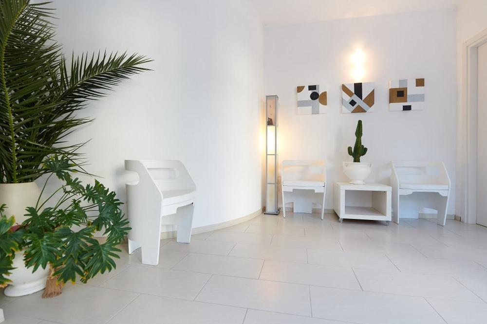 La Pervinca Apartments Malcesine Bagian luar foto