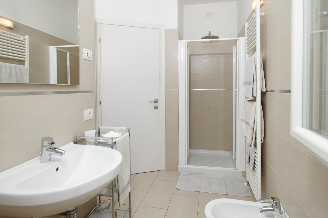 La Pervinca Apartments Malcesine Bagian luar foto