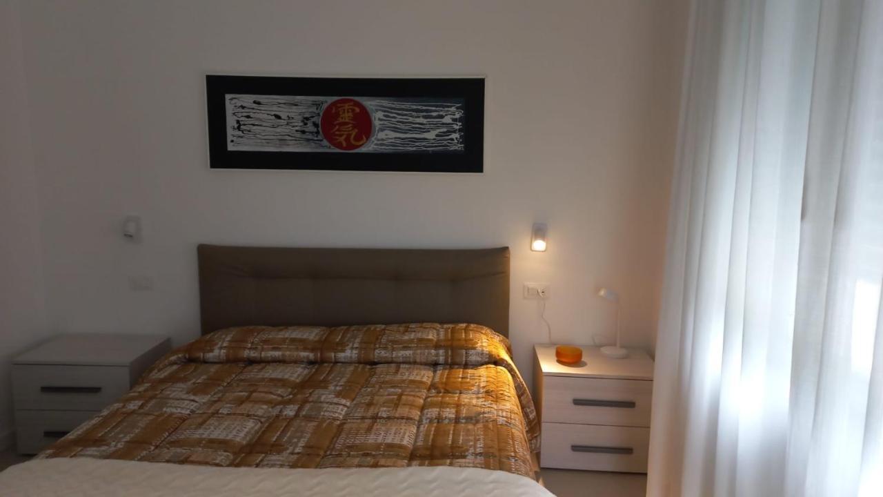 La Pervinca Apartments Malcesine Bagian luar foto