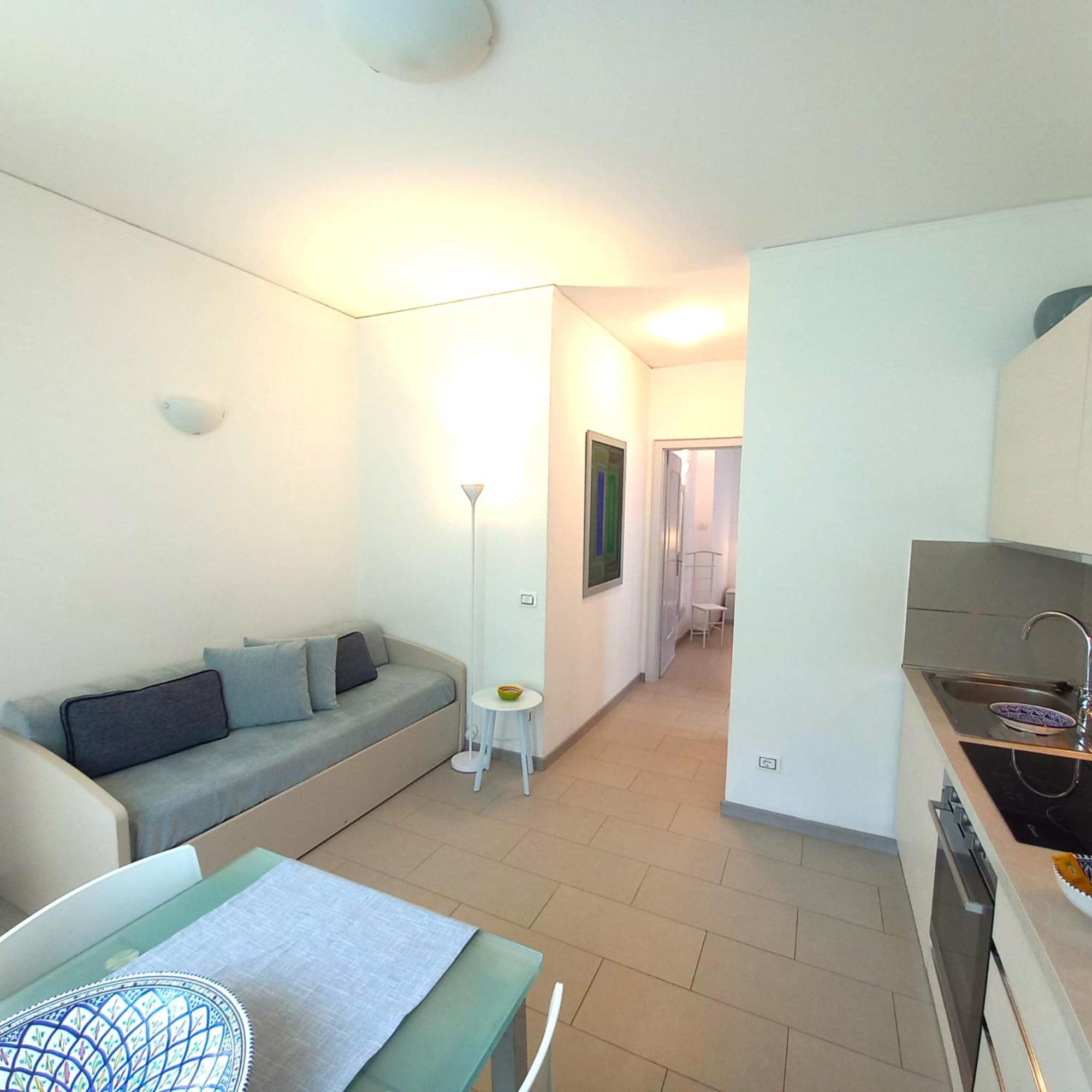 La Pervinca Apartments Malcesine Bagian luar foto